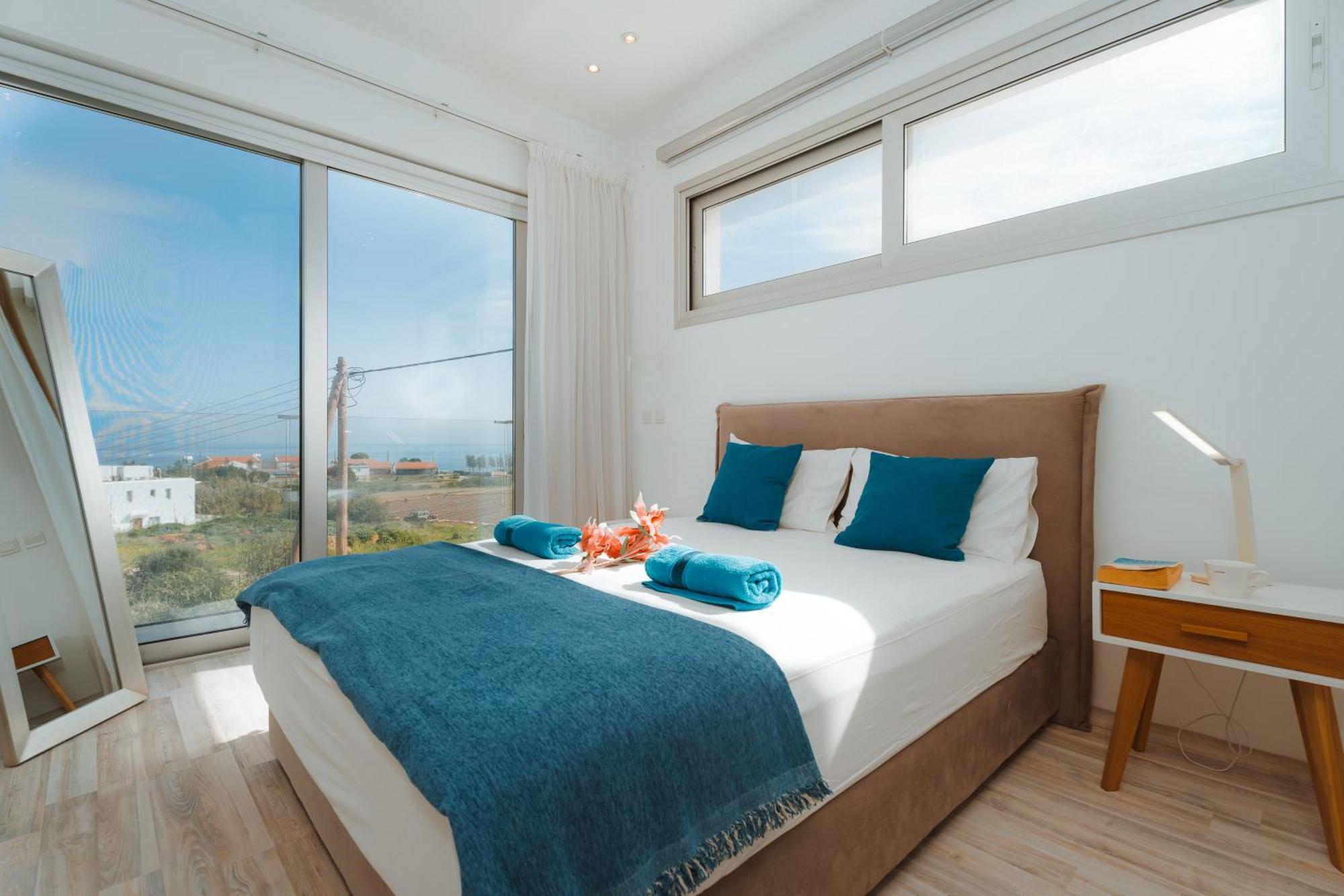 Seaside Luxury Villa พาราลิมนี ภายนอก รูปภาพ