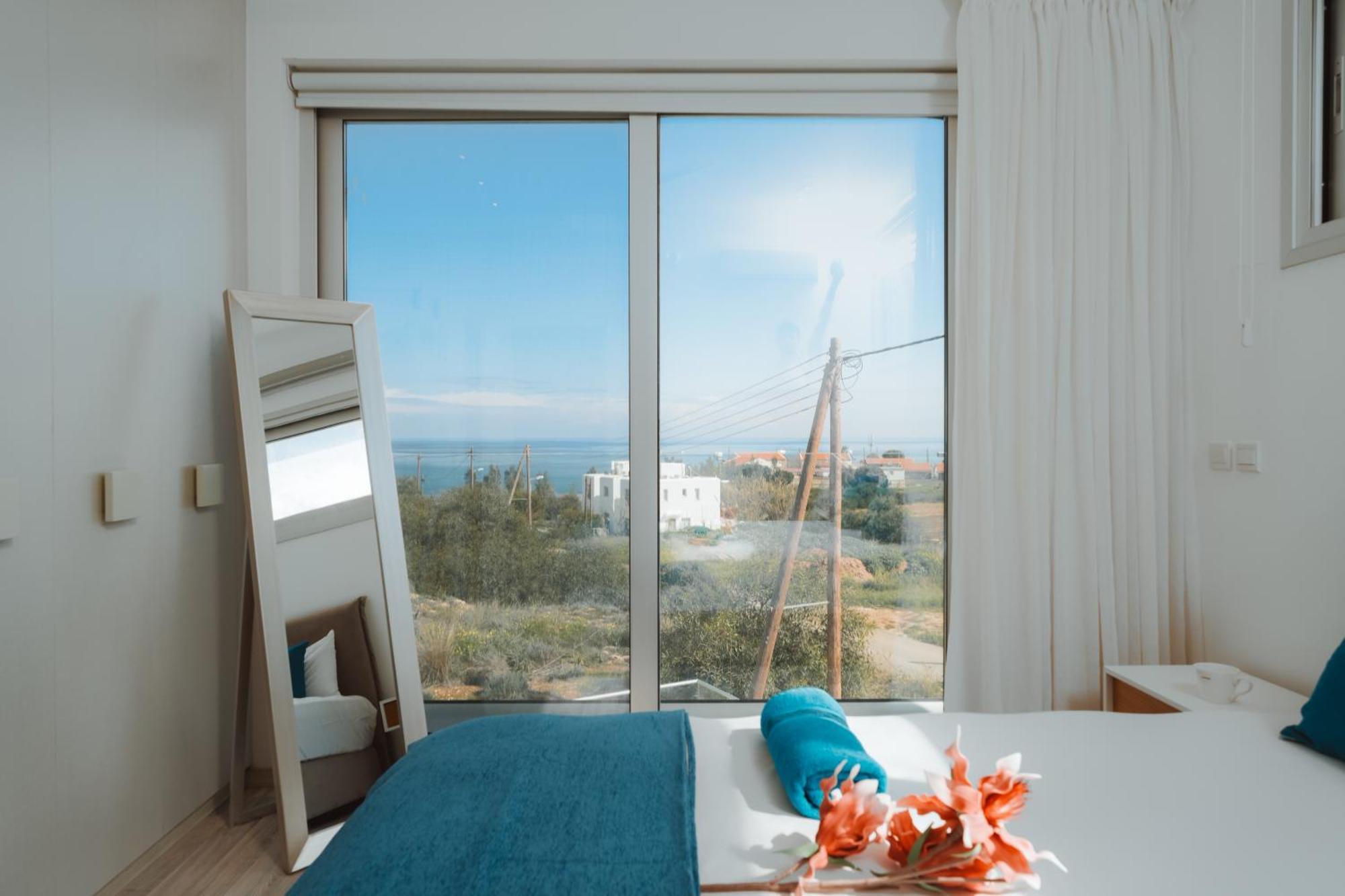 Seaside Luxury Villa พาราลิมนี ภายนอก รูปภาพ