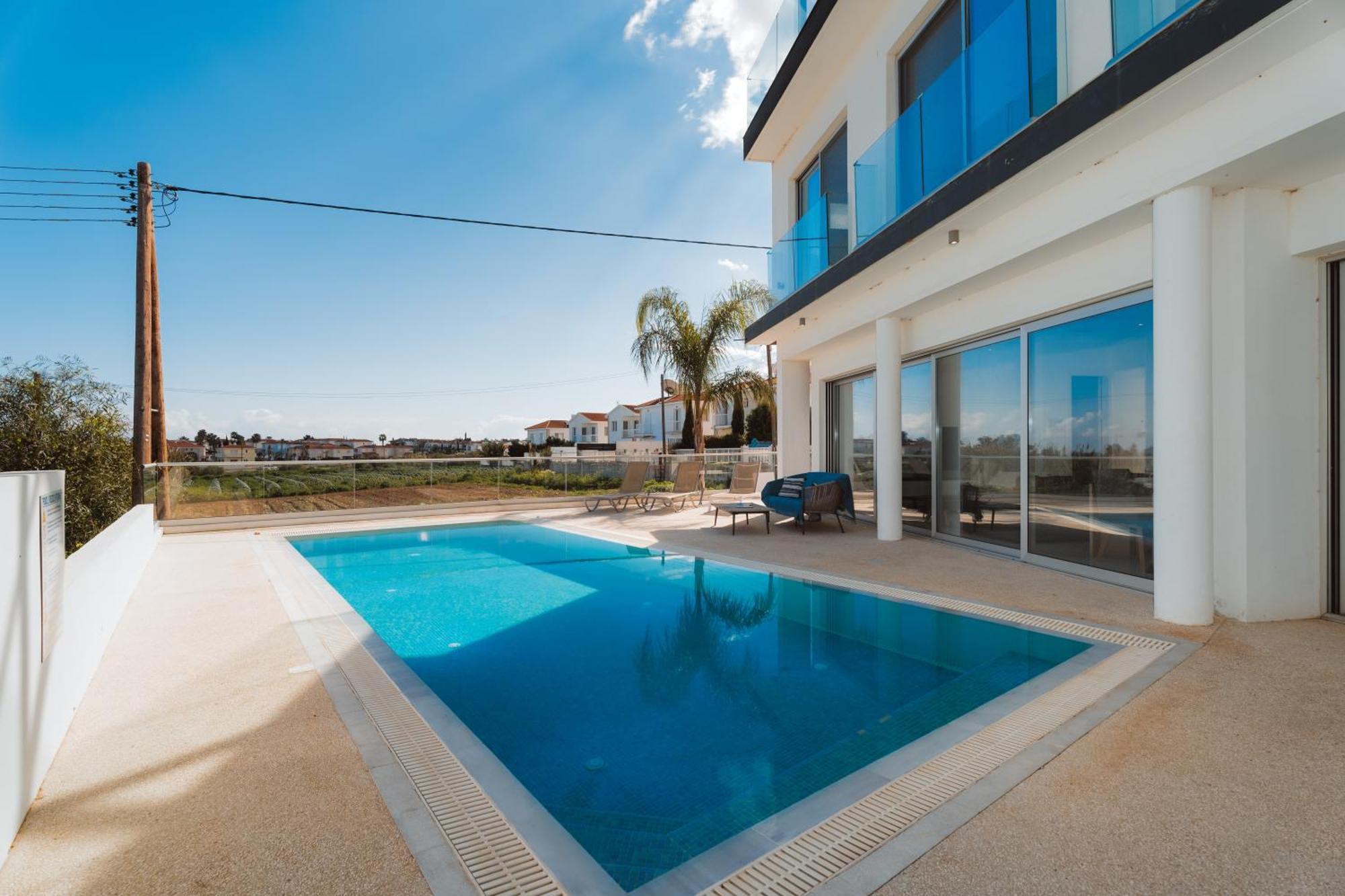 Seaside Luxury Villa พาราลิมนี ภายนอก รูปภาพ