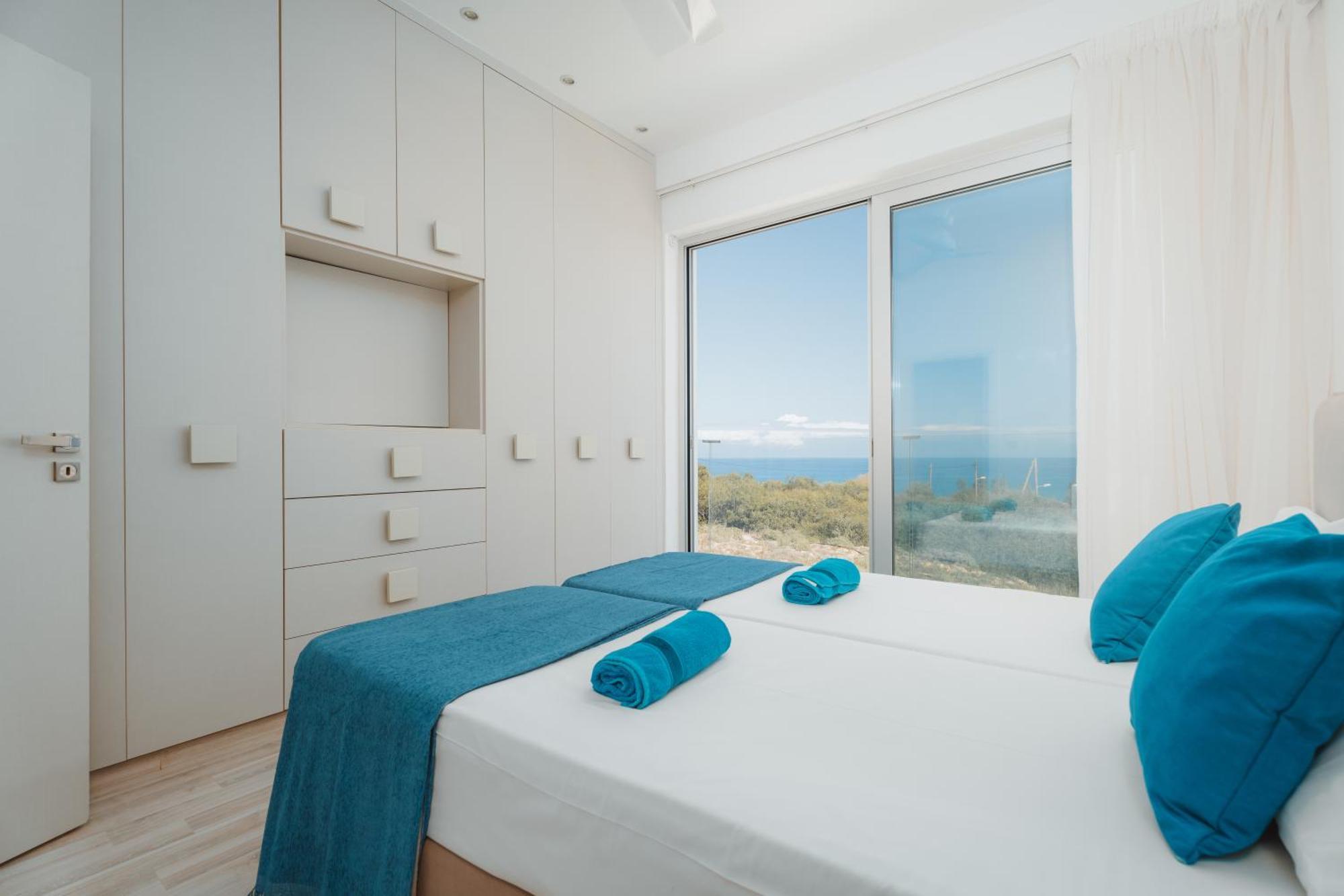 Seaside Luxury Villa พาราลิมนี ภายนอก รูปภาพ